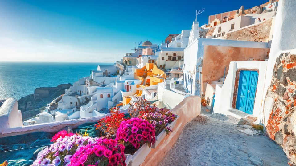 1-Day Boat Trip: Santorini Volcano, Thirassia & Oia Sunset - Key things that make this trip worth your time