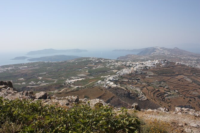 2-Day Santorini Bus Tour with Volcanic Cruise - Thirassia Island Time: Donkeys, Stairs, and a Slower Port