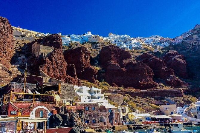 24h Luxury Santorini Transfer or Arrival or Departure one way - A meet-and-greet that saves your first hour on Santorini