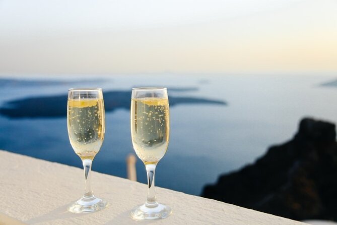 4-Hour Private Custom Santorini Tour - Santo Wines winery: a 360° Caldera finale (and a tasting moment)