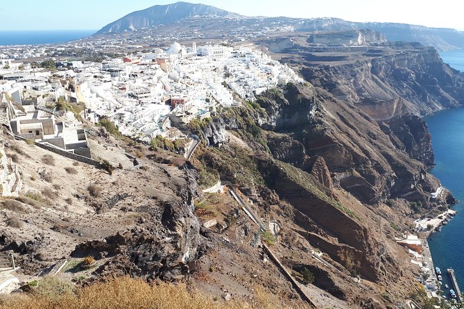 4 Hours Tailor Made Tour in Santorini - Stop 2: Akrotiri, the Prehistoric City Covered by Lava