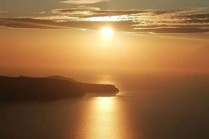 4h private tour of Santorini's sights - Red Beach: red cliffs, red sand, deep blue water