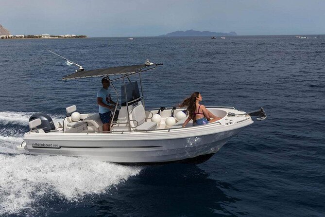 5 Hours Boat Rental in Santorini - The Nikita 18-Foot Boat: Small Enough to Feel Free, Big Enough to Relax