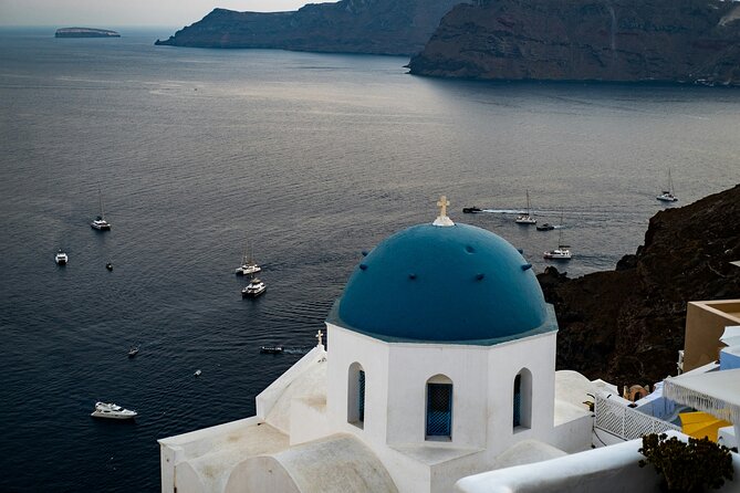 5 Hours Private Guided Tour of Santorini - Stop 4: Oia’s walking lanes, blue-domed churches, and viewpoints