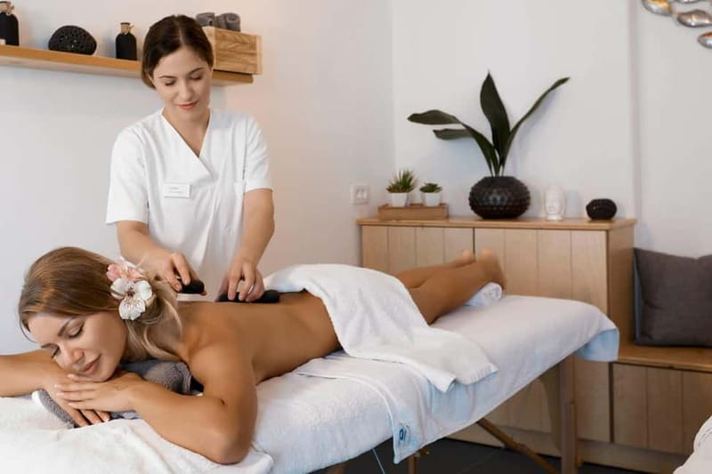 Akrotiri: Aromatherapy Couples Massage - Therapist preferences: requesting male or female massage staff
