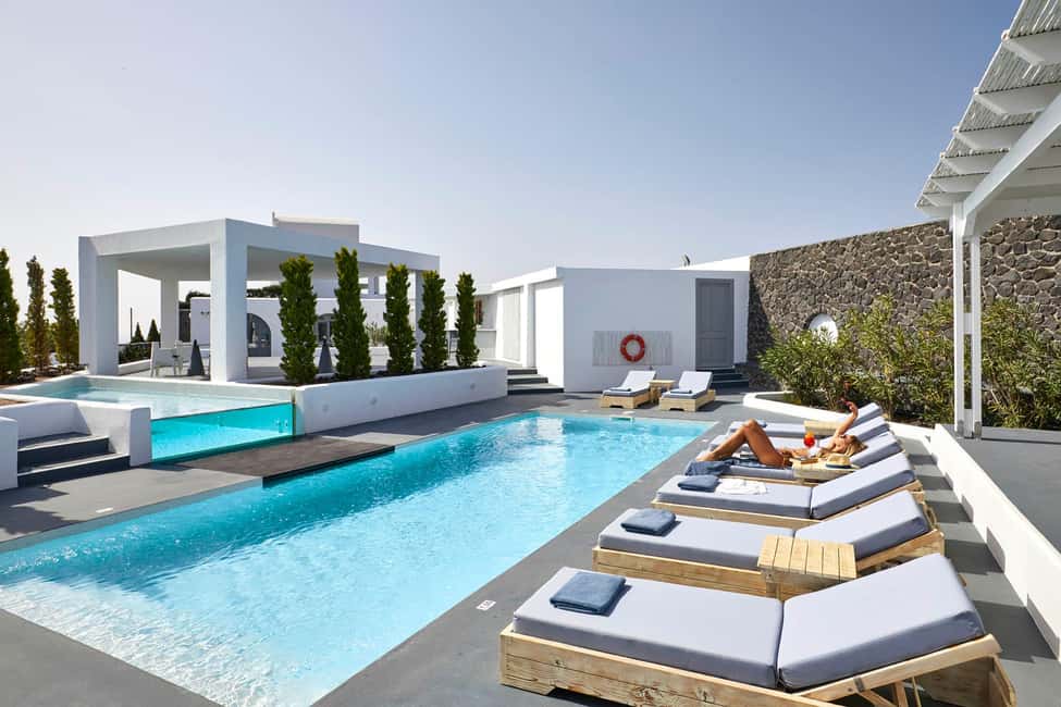 Akrotiri: Departure Day Spa Package Wine/Fruits/Pool Access - The Fruit and Wine Touch: Simple, but It Changes the Mood