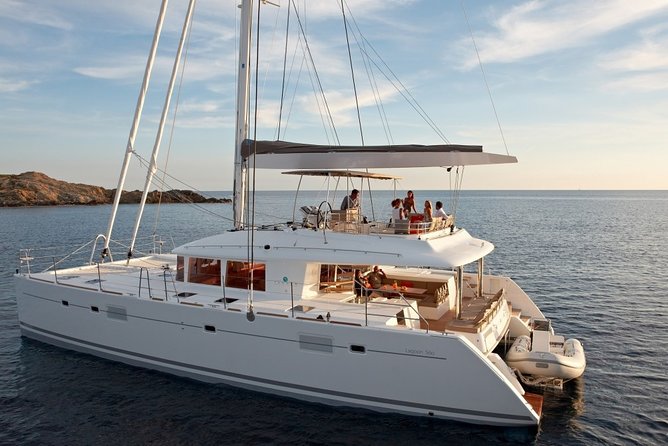 ALL-INCLUSIVE: Santorini Caldera Cruise with Greek Meal & Drinks - Key highlights at a glance