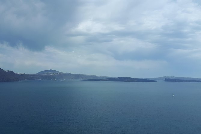 Amazing sightseeing in Santorini - Red Beach: The Volcanic Color That Makes Santorini Look Like Nowhere Else
