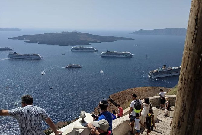 Best of Santorini Highlights Private 5 Hours Tour - Megalochori: The Traditional Village Pause Between Big Views