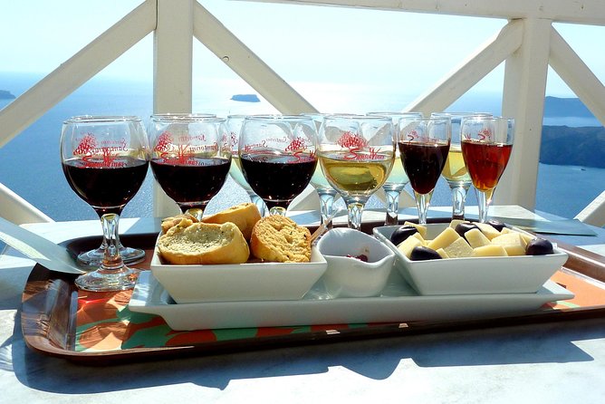 Best of Santorini, Private 4 hour Island tour including Oia - Oia Clifftop Town: How to Enjoy the Most Famous Village Without Getting Stuck in It