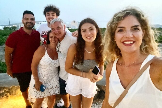 Best of Santorini Sightseeing Guided Tour 5h - Guide style, photo strategy, and what to pack