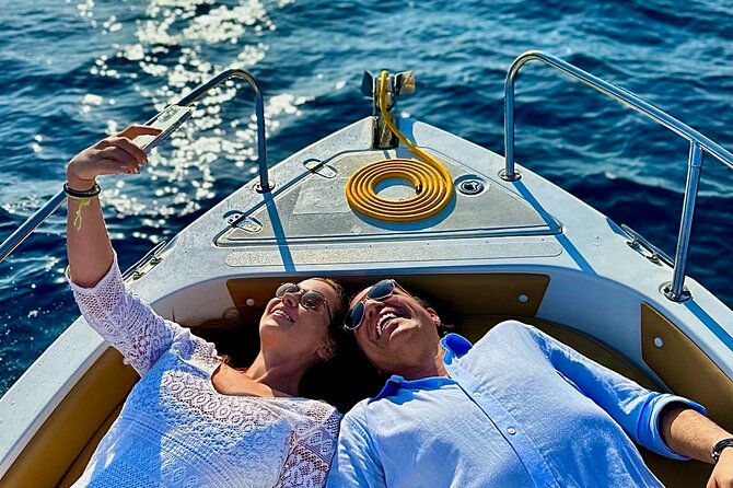 Boat Rental in Santorini - Who should book this Santorini boat rental?