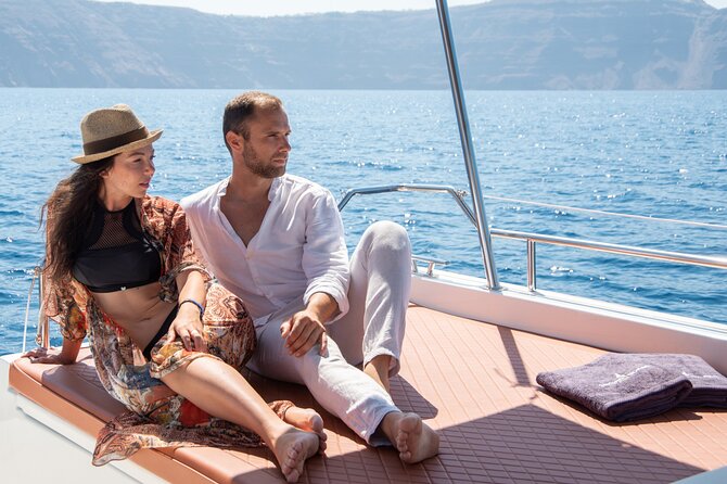 Diamond 36 Private Motor Yacht Caldera Cruise - Lunch or Dinner and Drinks: Why On-Boat Dining Matters