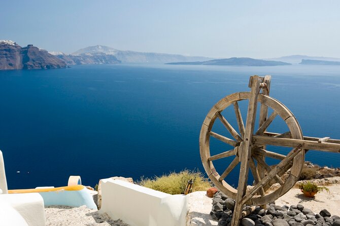 Discover Best Of Santorini with Locals Small Group Half Day Tour - Firostefani Views: A Caldera Neighbor with Churches and Character