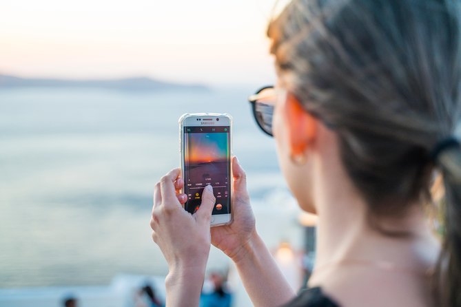 Explore Santorini with a Local - 4 Hours Private Tour - What makes the guide matter more than the stops