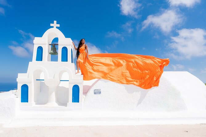Flying Dress Experience -Private Santorini Photoshoot - Photos, delivery speed, and what you’ll likely do with them