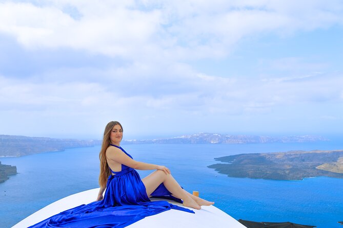Flying Dress Photoshoot Experience in Santorini with pick up - Booking and timing: when to lock it in