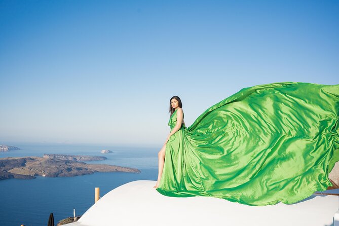 Flying Dress Photoshoot Tour in Santorini & Pick up - Key things to know before you go