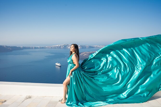 Flying Dress Photoshoot Tour in Santorini & Pick up - Why a flying-dress photoshoot works so well in Santorini