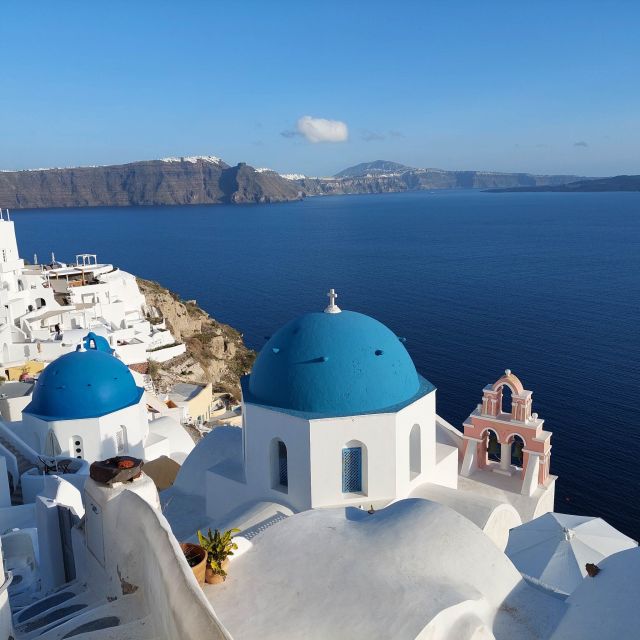 From Santorini: Guided Oia Morning Tour with Breakfast - Why Oia feels magical before the crowds show up