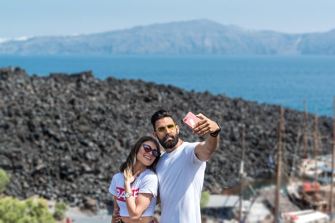 Full Day Boat Tour to Caldera Islands & Sunset in Oia by bus - Oia by bus: sunset time with real photo opportunities