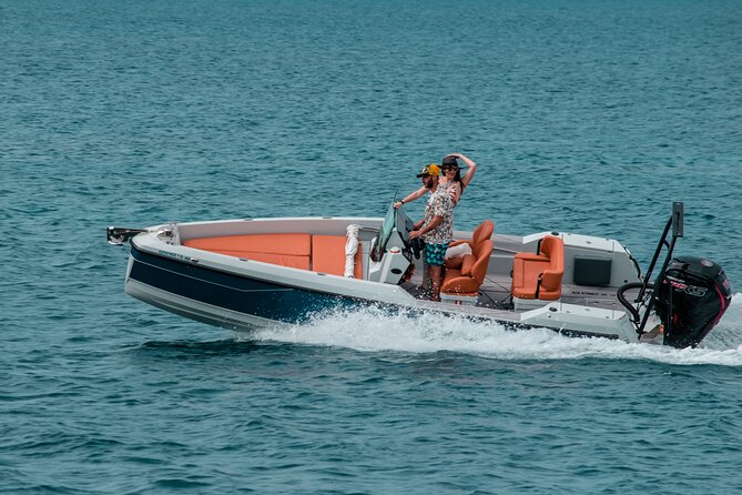 Full Day Rental in Santorini with Saxdor Luxury Boat - How you plan your route: freedom around Santorini and nearby island options