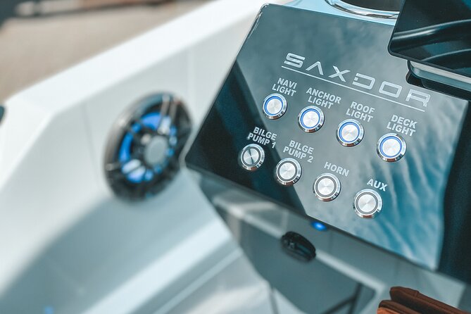 Half Day Saxdor Boat Rental in Santorini - Who This Half-Day Saxdor Rental Fits Best