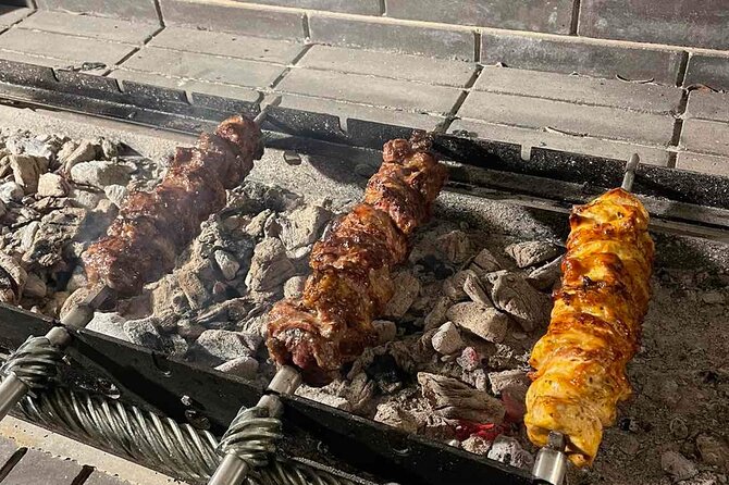 Half-Day Traditional Micro Restaurant in Santorini - Should you book it? A quick decision guide