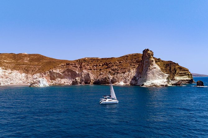 Luxury Caldera Cruise with a rich BBQ meal and drinks! - Getting there: pickup, mobile ticket, and how the day flows
