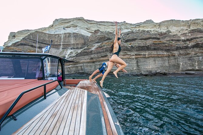 Luxury Private Power Catamaran Tour in Santorini - Thirassia and Armeni Bay: where the pace can slow down