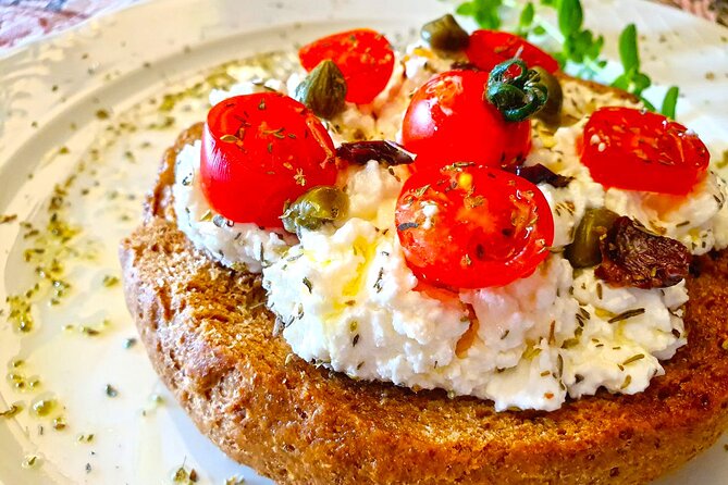 Miss Anna Santorini Cooking Class - Your Greek meal: from pita and tzatziki to loukoumades