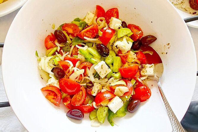 Miss Anna Santorini Cooking Class - Monólithos logistics: how to get there without stress