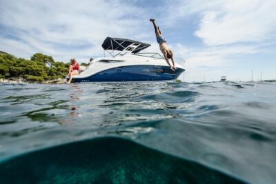 Motor Yacht (2020)Luxury Private Cruise Around Santorini - Pickup to marina: easy on paper, watch the timing in real life