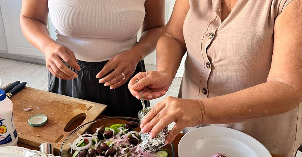 Oia: Greek Cooking Class and Lunch with a Local Grandmother - The 3-hour flow: from first chop to dessert plates