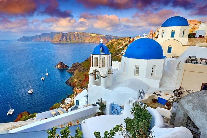 Oia Sunset Roundtrip Transfers - Group size and guide style: what makes the experience feel human