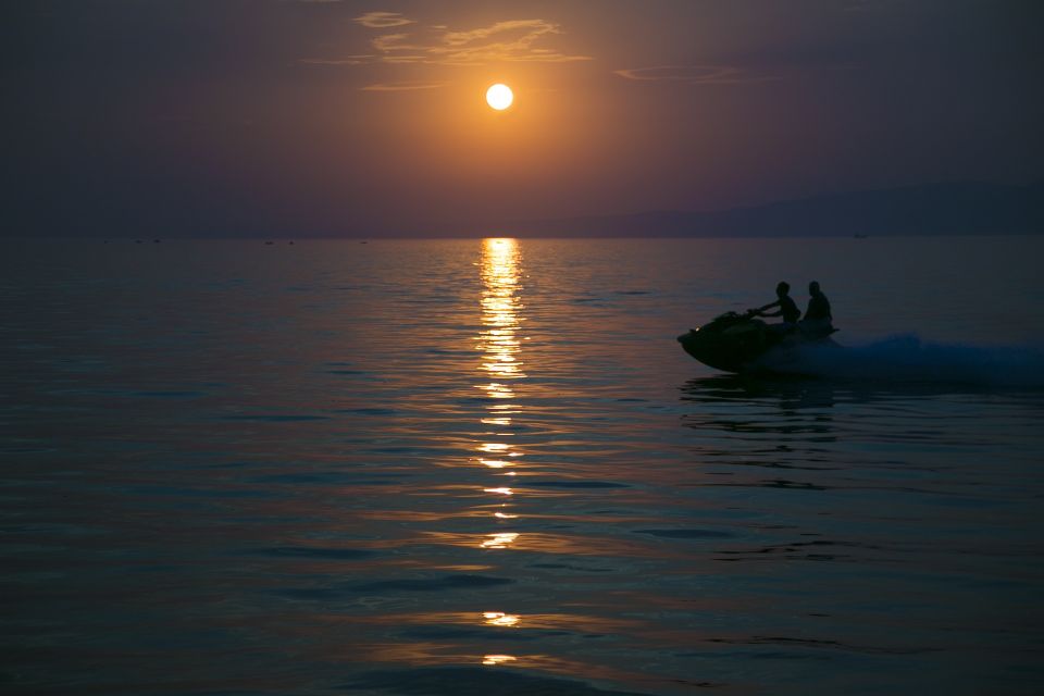 Perivolos: Private South Coast Discovery on a Jet Ski - Kampia and White Beach Passes: Seeing Santorini From a Different Angle