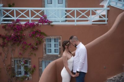 Photoshoot in Santorini Oia - Meet at the Akathist Hymn Church and get going fast