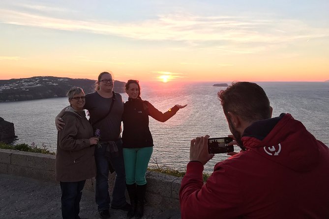 Private 5 Hours Highlights Tour by Native Guide with Wine Tasting - Price and Value: What $234.93 per Person Buys You
