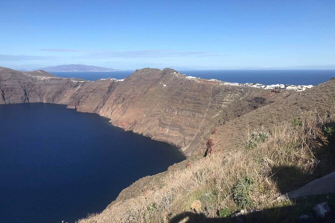 Private 6 hour guided tour in Santorini !!! - Comfort and included extras that make the day easier