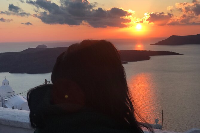 Private Discovery Tour with Wine Tasting - Akrotiri - Red beach - Why This Santorini Loop Works (Akrotiri + Red Beach + Wine)