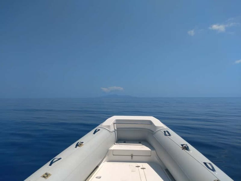 Private, fully customizable cruise in Santorini's caldera - Seeing Thira Volcano From Sea Level (Not Just From Photos)