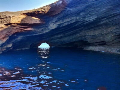 Private, fully customizable cruise in Santorini's caldera - Custom Pickup and a Route You Can Actually Influence