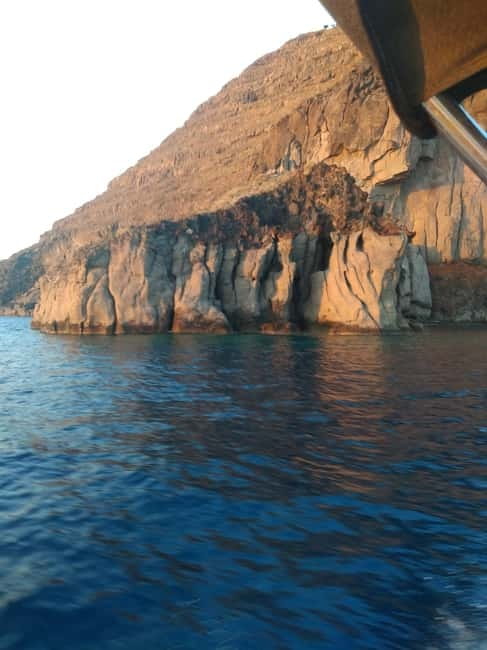 Private, fully customizable cruise in Santorini's caldera - How the Weather Factor Changes Your Day (And Why That’s Not Bad)
