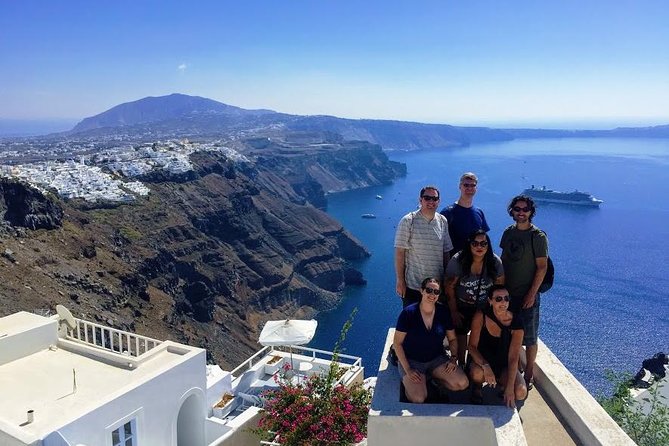 Private Half-Day Tour of Santorini North Side - Oia’s best hour: niches in the rock, blue roofs, and the sunset mood