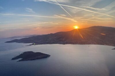 Private Helicopter Tour Santorini 20 minutes - up to 4 passengers - The Route in the Sky: Akrotiri Lighthouse to Thira and Oia