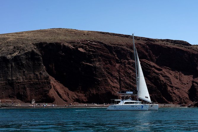 Private Luxury Caldera Cruise with a rich BBQ meal and Open Bar! - Key things I’d book this for