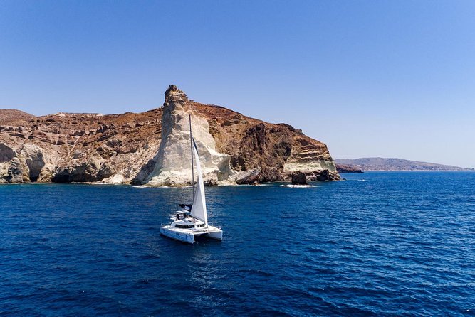 Private Luxury Caldera Cruise with a rich BBQ meal and Open Bar! - Snorkeling gear and calm swim breaks: how to make the most of it