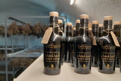 Private Olive Oil tasting & Liqueur experience - Herbs, cave air, and why thyme/caper flavors make sense