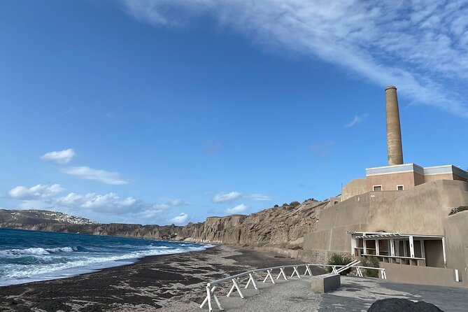 Private Santorini Highlights Tour – Scenic Views & Local Insight - Akrotiri at the southern tip: prehistoric Santorini in a nutshell