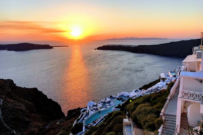 Private Santorini Shore Excursions Trip & Highlights - Entering Santorini with pickup that actually saves time